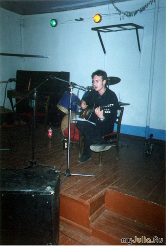    2002